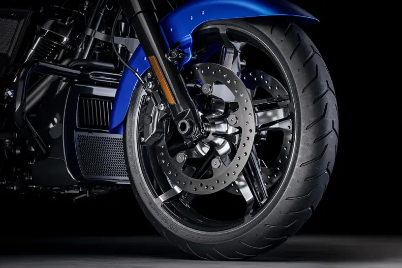 Kontrastní frézovaná kola